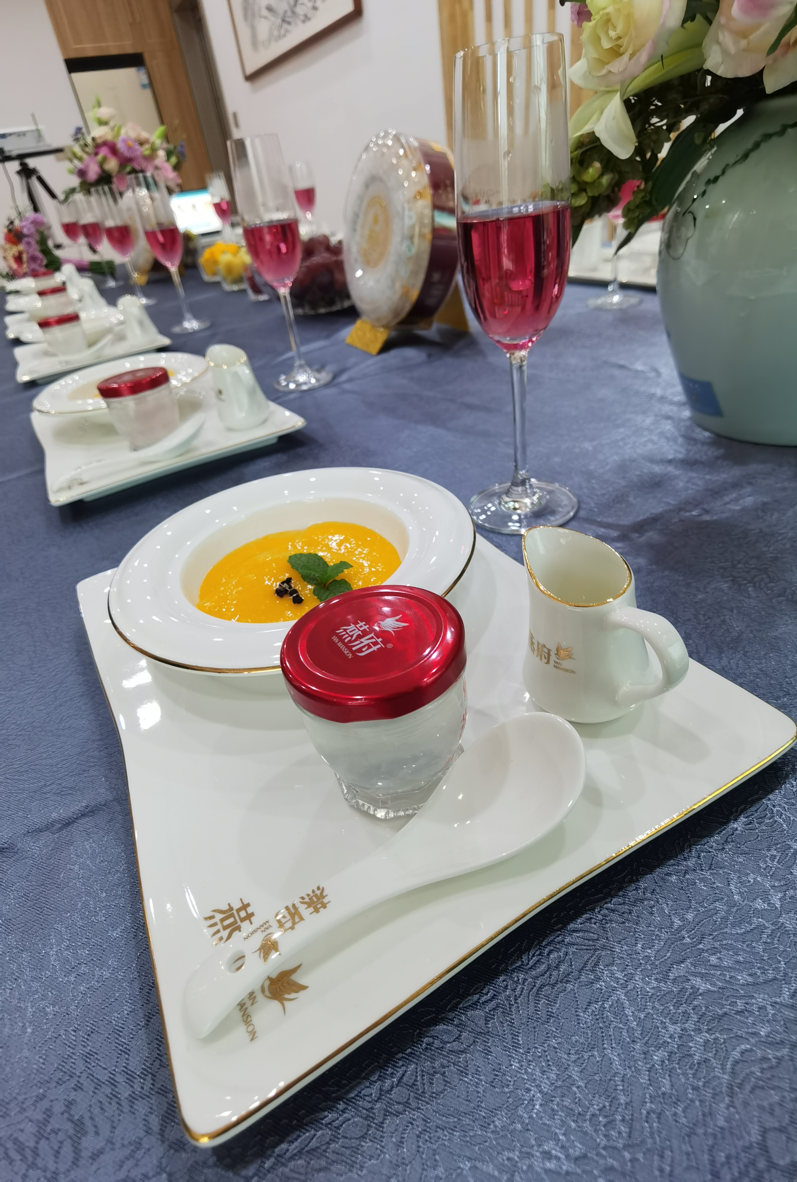 燕府青岛胶州店丨以健康为名 赴养生之约